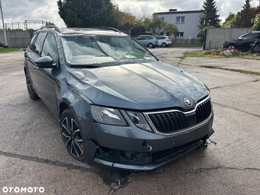 Skoda Octavia 2.0 TDI DSG Premium Edition - 1