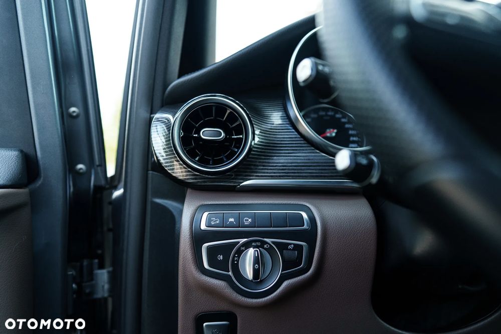 Mercedes-Benz Klasa V 300 d 9G-Tronic - 10