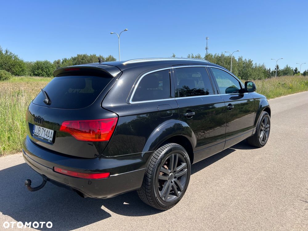 Audi Q7 - 4