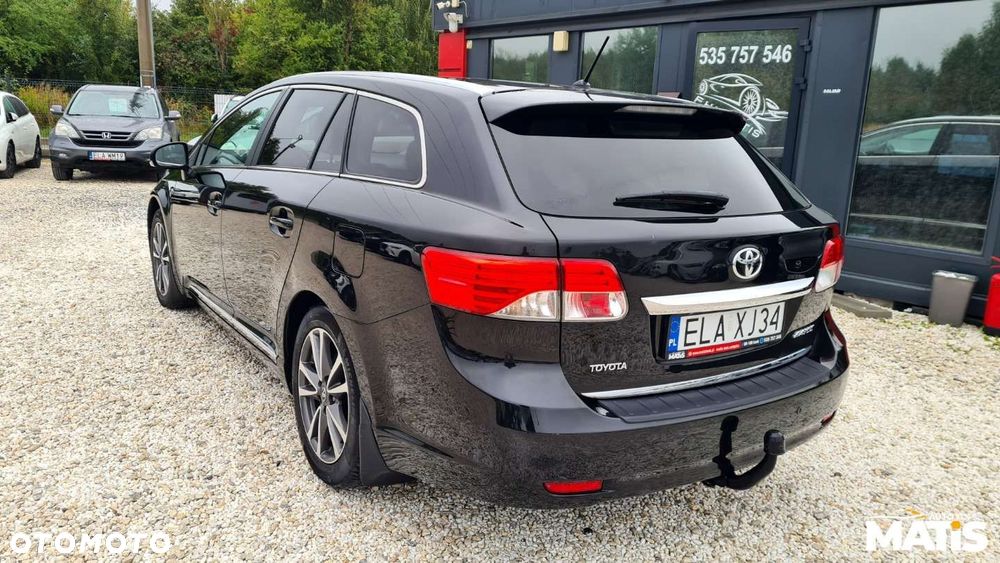 Toyota Avensis - 18