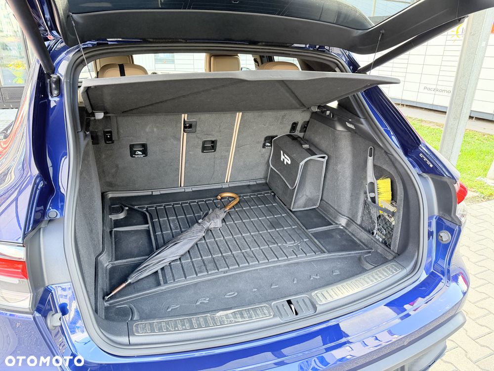 Porsche Macan - 16