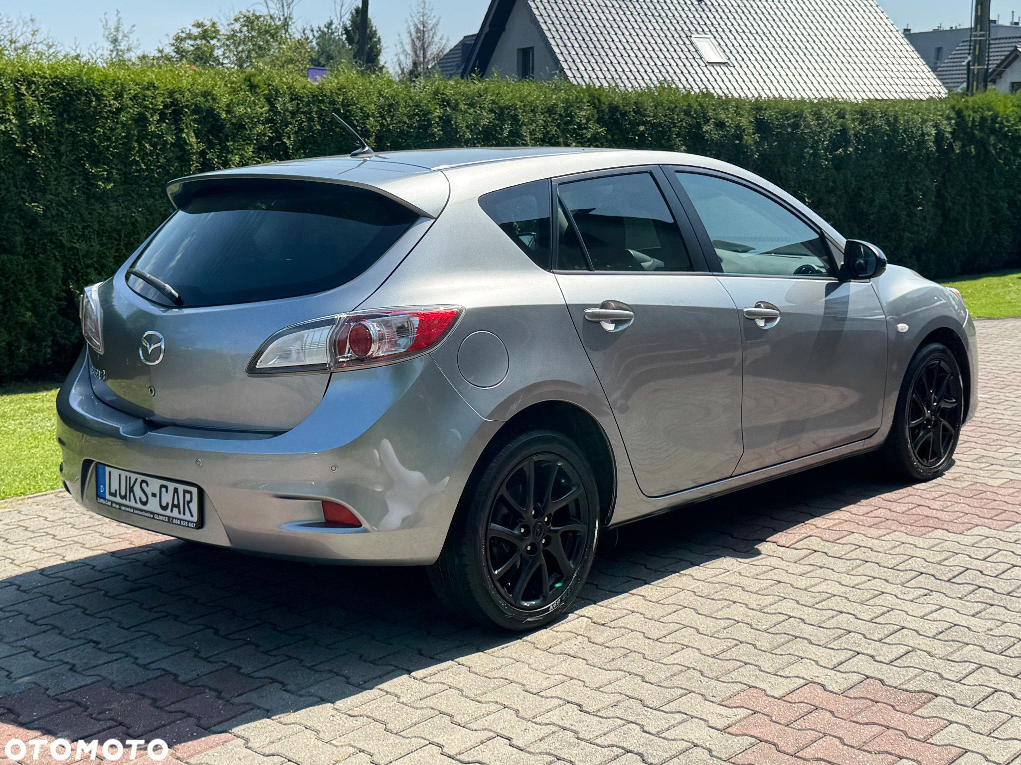 Mazda 3 1.6 Exclusive + - 8