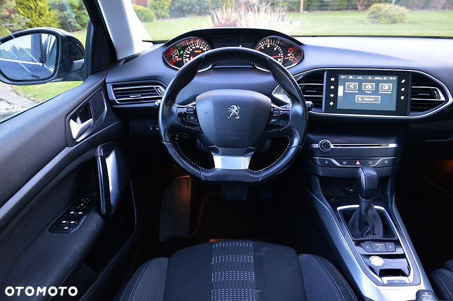 Peugeot 308 BlueHDi 150 EAT6 Stop & Start Business-Line - 29