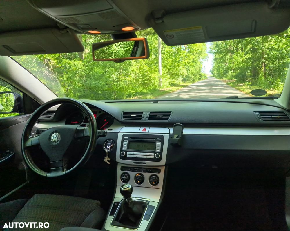 Volkswagen Passat - 14