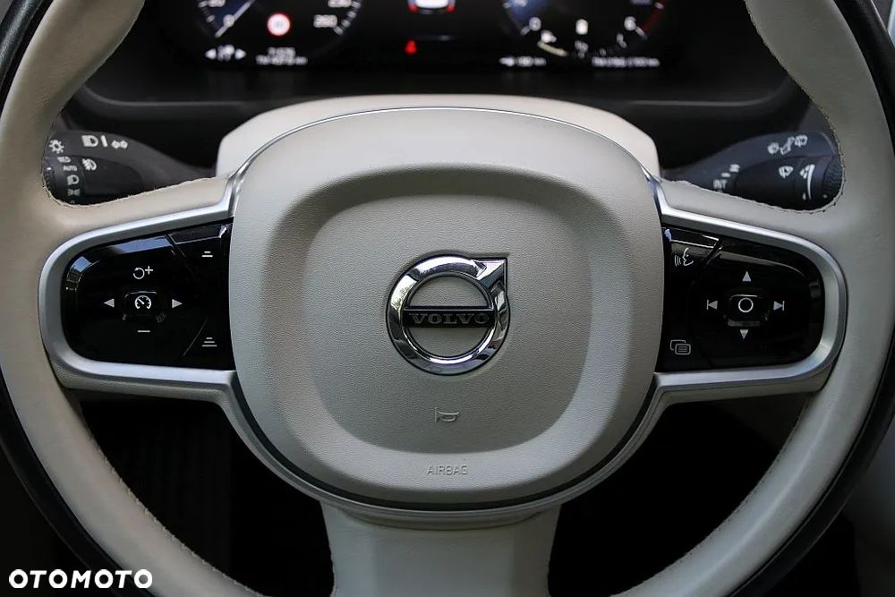 Volvo XC 90 D5 AWD Inscription - 19