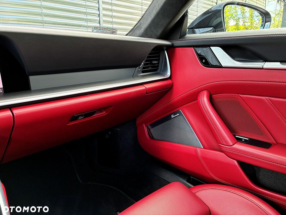 Porsche 911 - 16