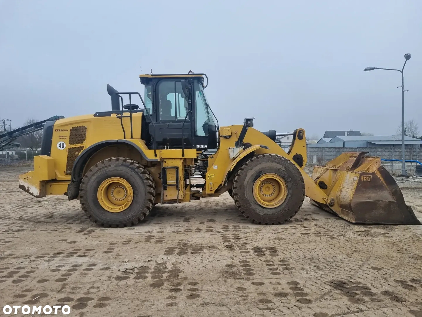 Caterpillar 962M - 12