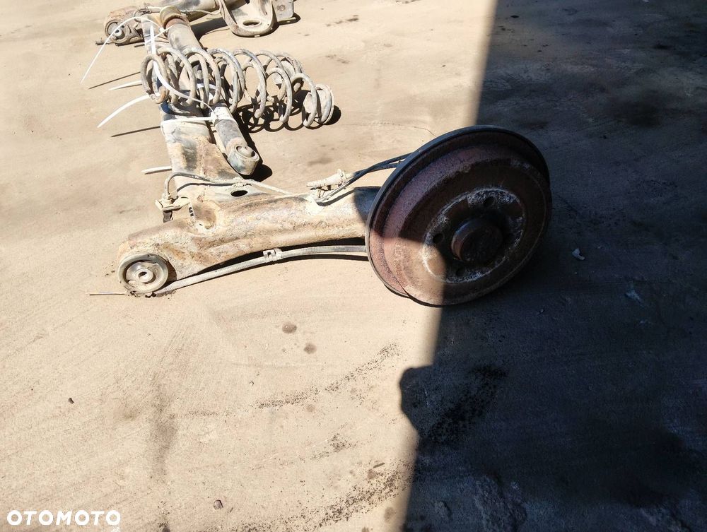BELKA OŚ ZAWIESZENIA TYŁ BĘBNY Z ABS SEAT AROSA I - 4
