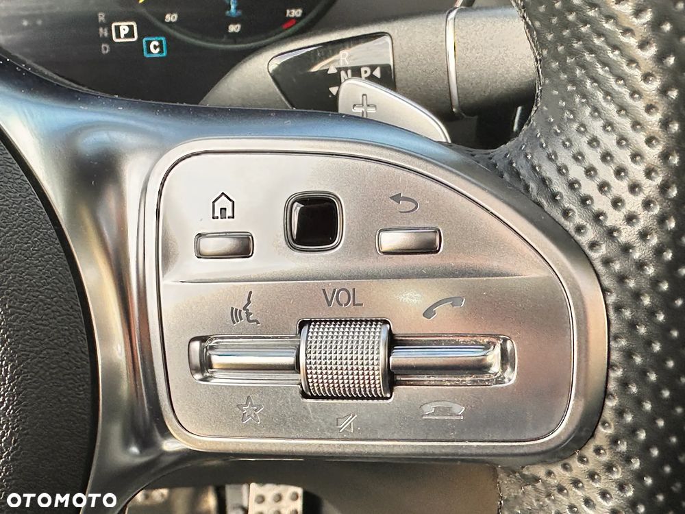 Mercedes-Benz GLC - 19