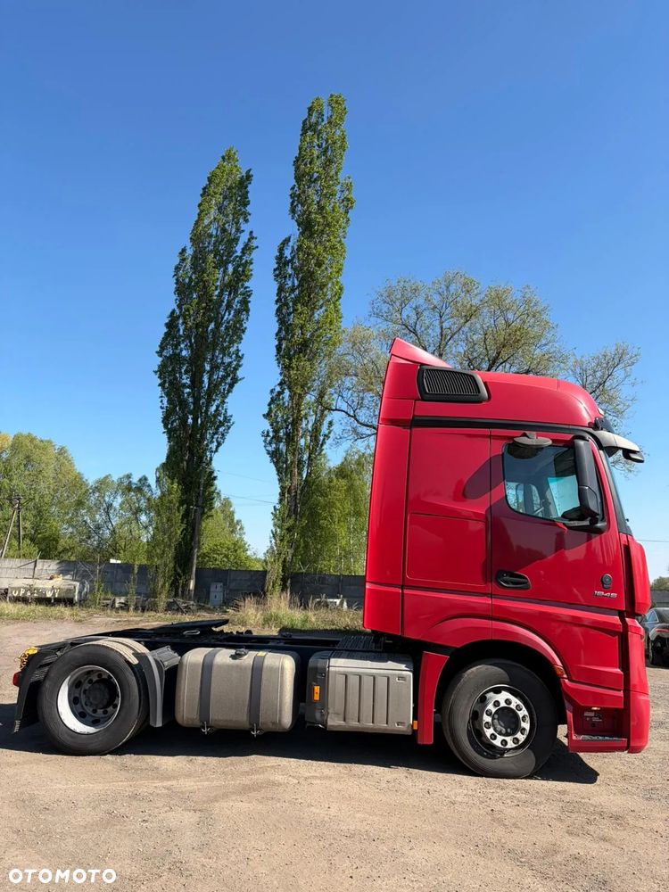 Mercedes-Benz Actros - 2
