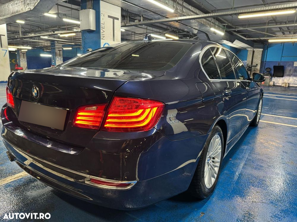 BMW Seria 5 518d Aut. Luxury Line - 9