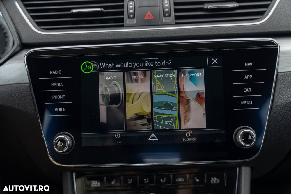 SKODA Superb 2021 — imagine 32