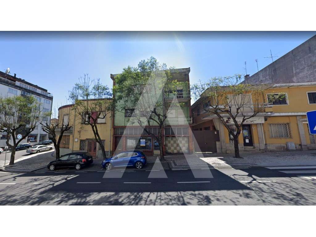 Prédio para venda em zona privilegiada de São João da Madeira - Grande imagem: 2/9