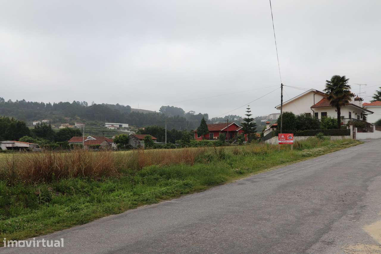 Lote de Terreno  Venda em Lustosa e Barrosas (Santo Estêvão),Lousada - Grande imagem: 3/6
