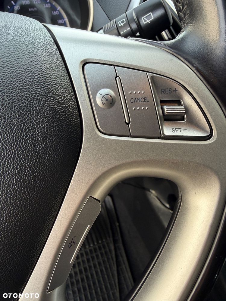 Hyundai ix35 2.0 CRDi 4WD Automatik Premium - 17