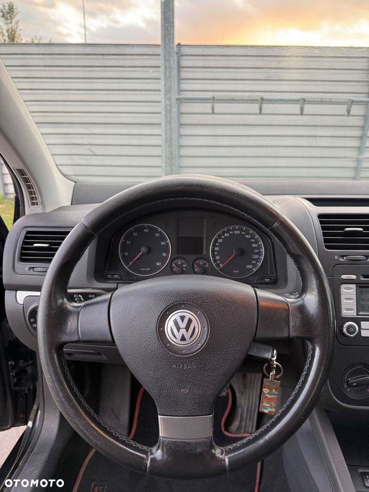 Volkswagen Golf 1.6 Edition - 12