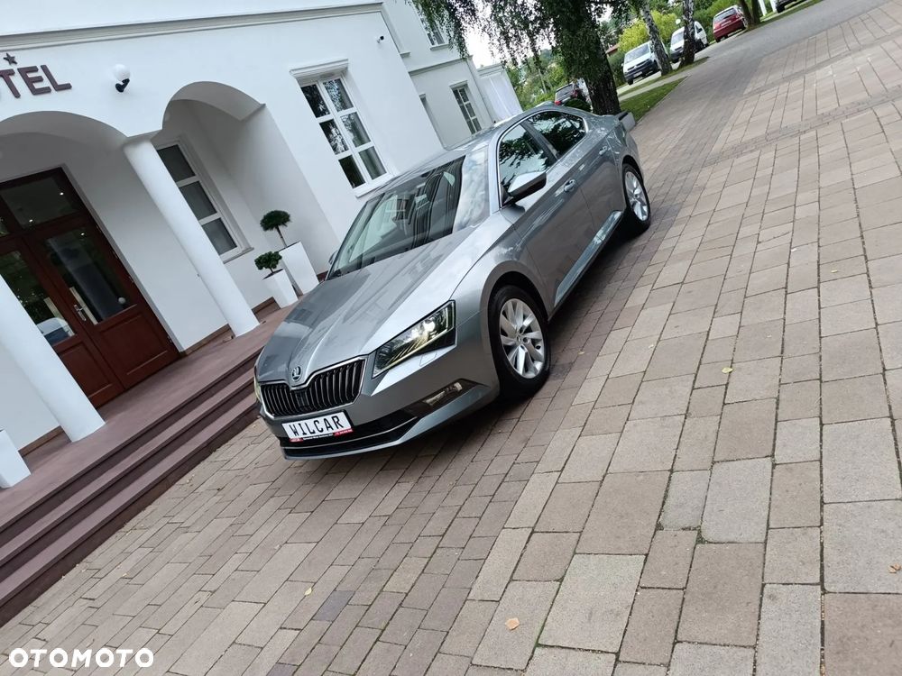 Skoda Superb 1.4 TSI ACT DSG Ambition - 20