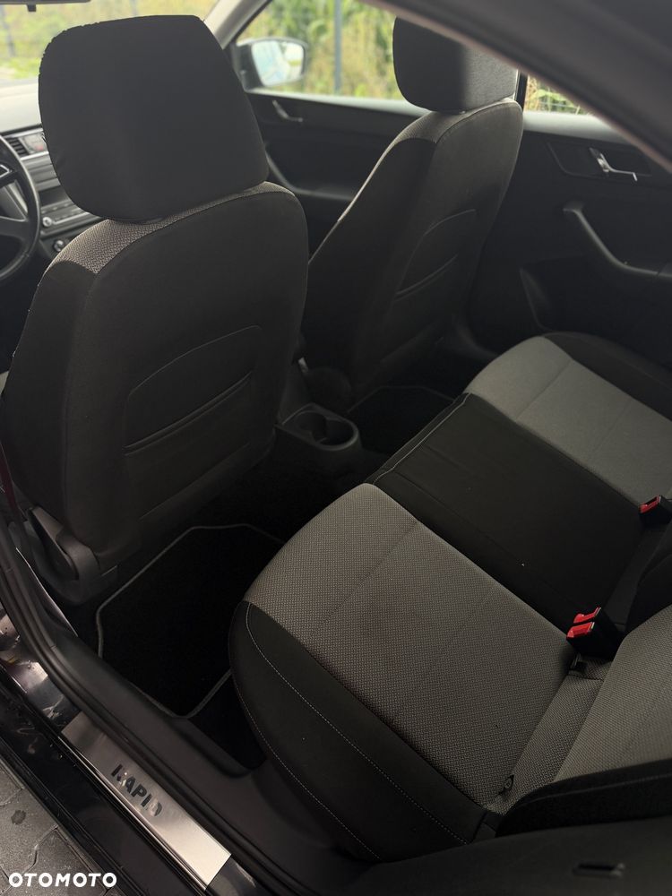 Skoda RAPID 1.2 TSI Active - 25