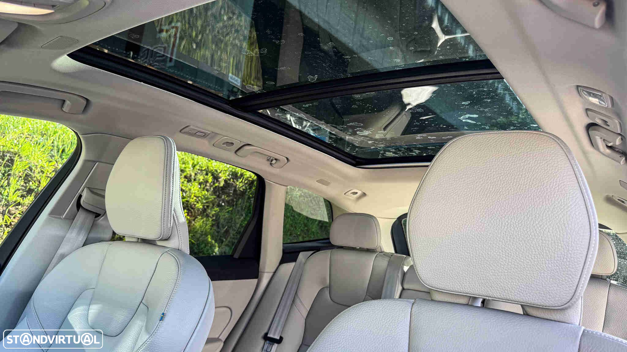 Volvo XC 60 2.0 T6 PHEV Plus Bright AWD - 11