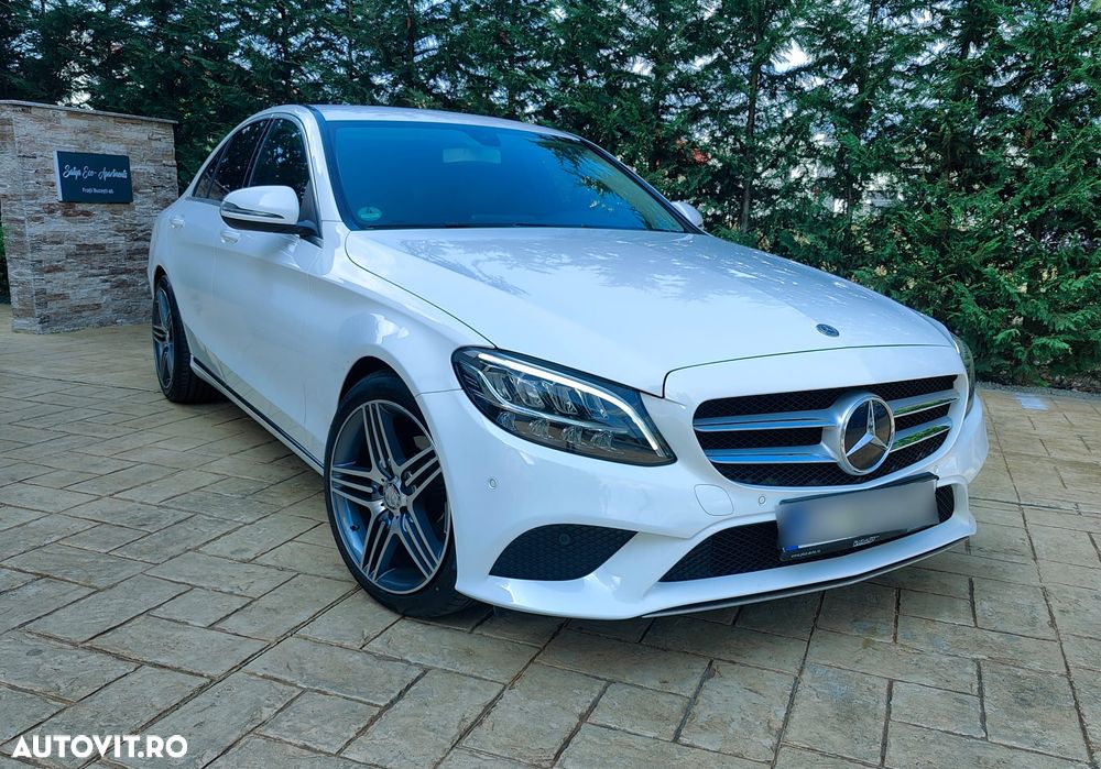 Mercedes-Benz C 180 9G-TRONIC AMG Line - 1
