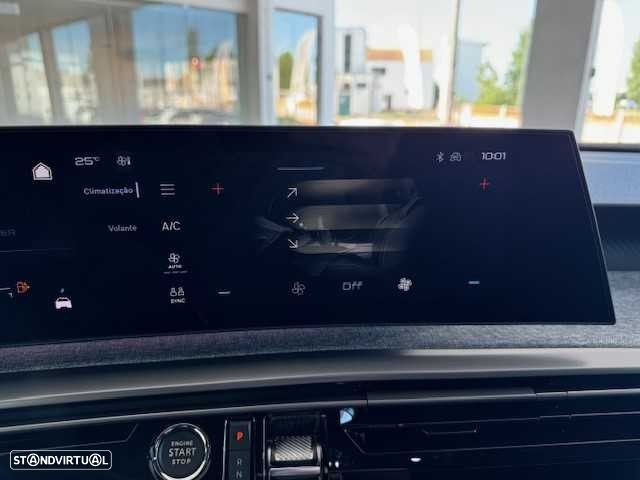 Peugeot 3008 1.2 Hybrid Allure e-DCS6 - 17