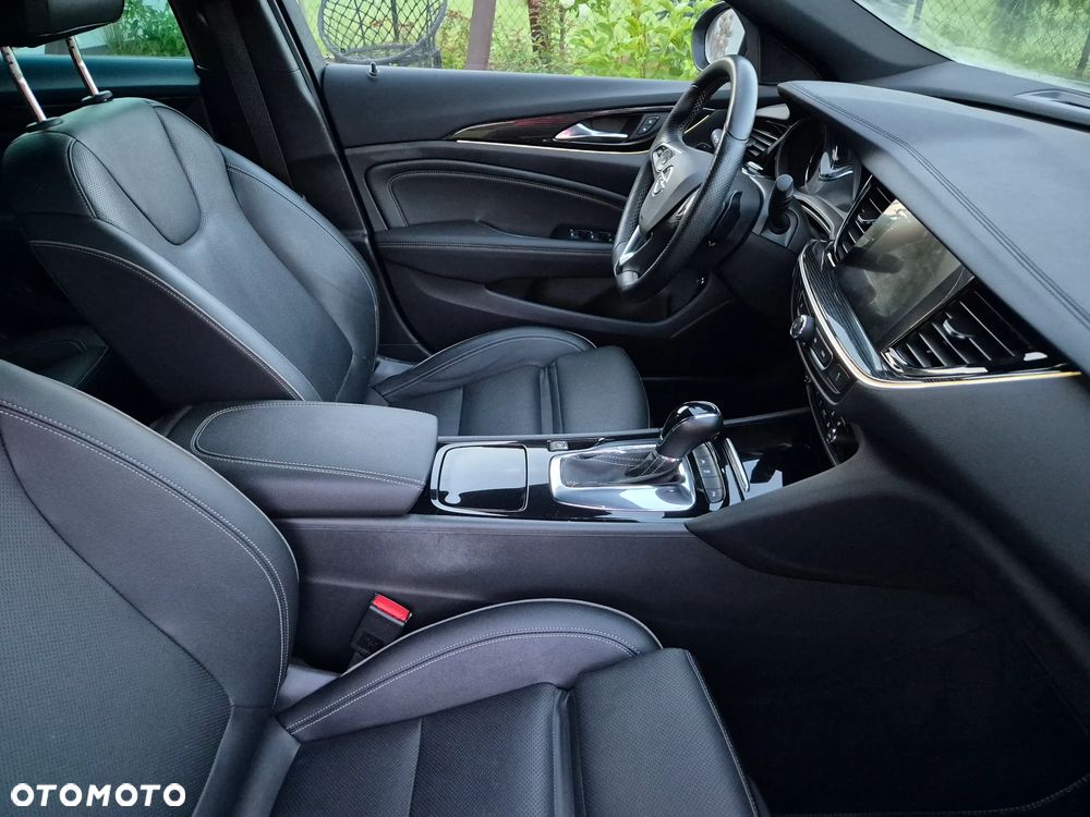 Opel Insignia - 11
