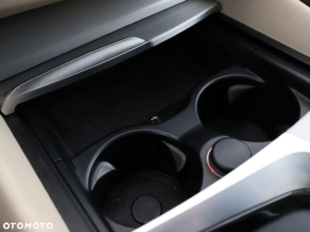 BMW Seria 5 520d xDrive - 30