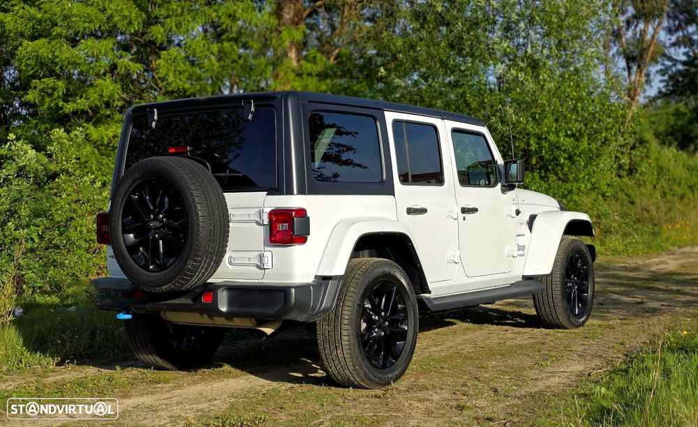 Jeep Wrangler Unlimited - 2