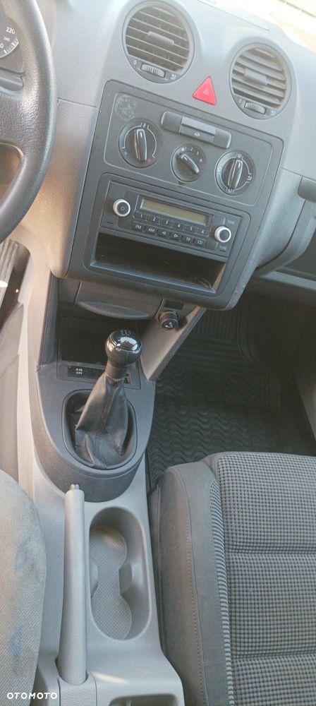 Volkswagen Caddy - 13