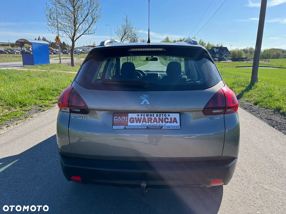 Peugeot 2008 1.2 Pure Tech GPF Style S&S EAT6 - 7