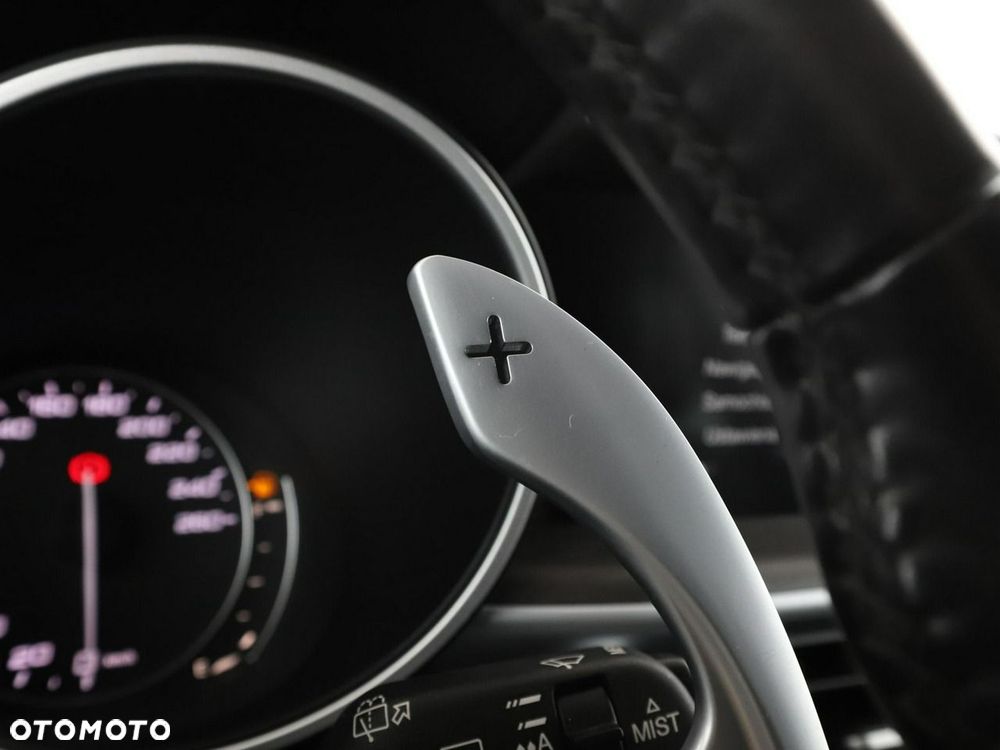 Alfa Romeo Stelvio 2.0 Turbo 16V AT8-Q4 Lusso - 33