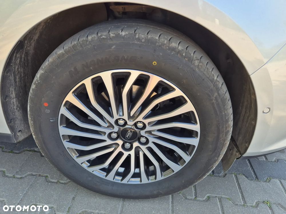 Ford Galaxy 2.0 EcoBlue Titanium - 23
