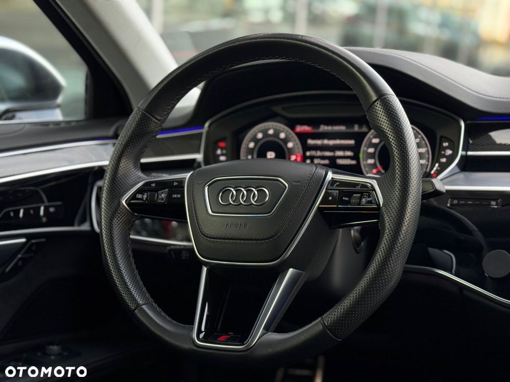 Audi S8 - 22