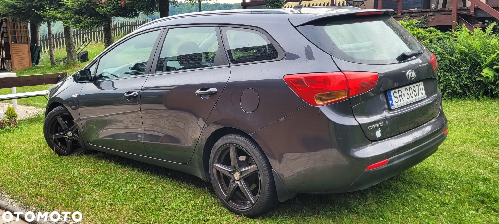 Kia Ceed - 32