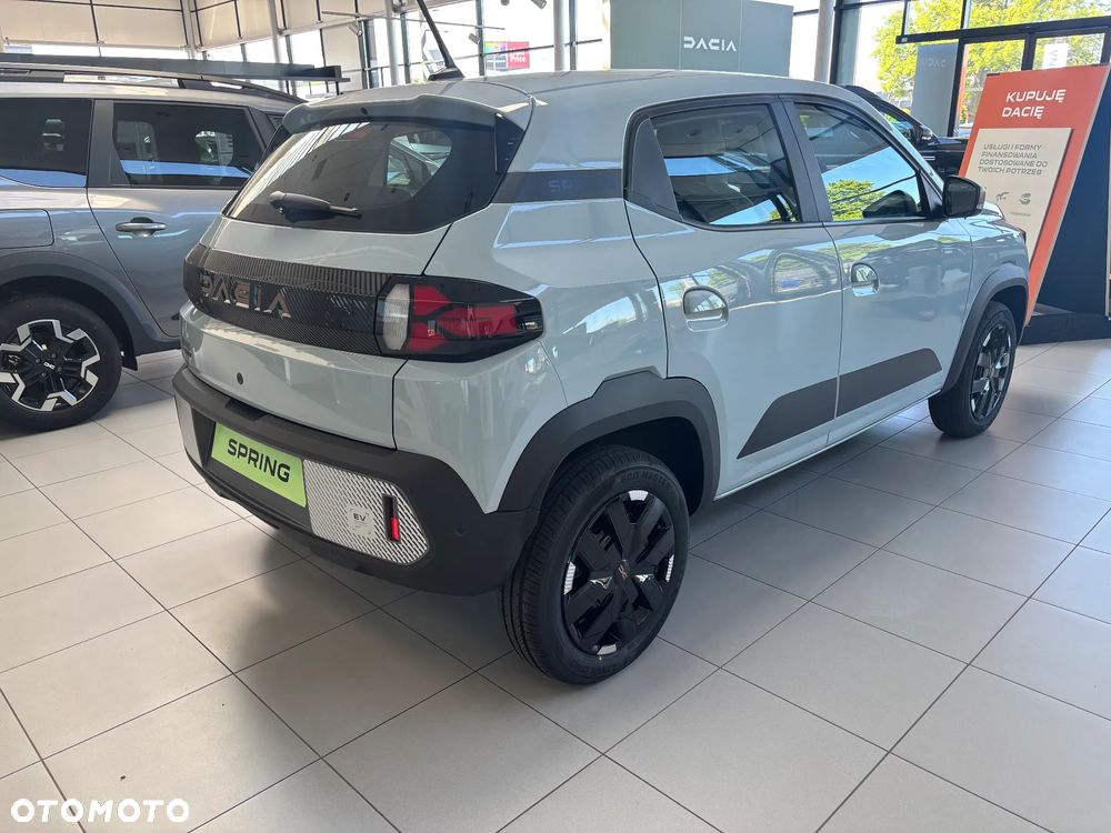 Dacia Spring - 4