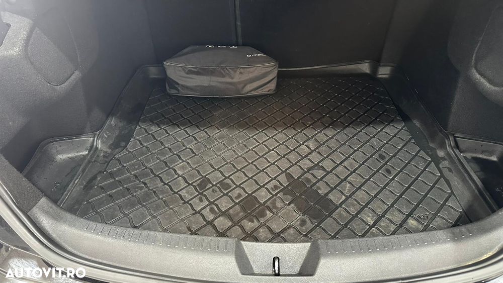 Renault Megane TCe GPF Intens - 10