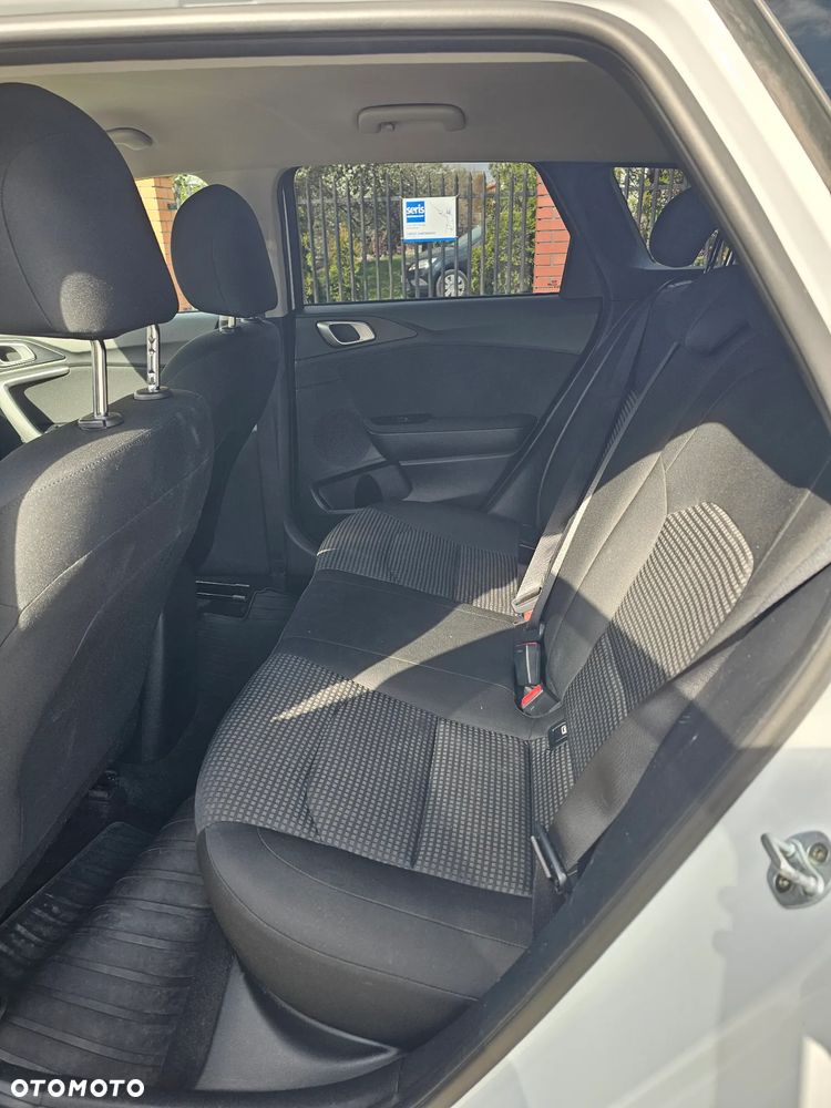 Kia Ceed 1.6 CRDi SCR GT-Line - 10