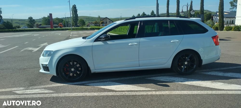 Skoda Octavia 2.0 TSI RS DSG - 2