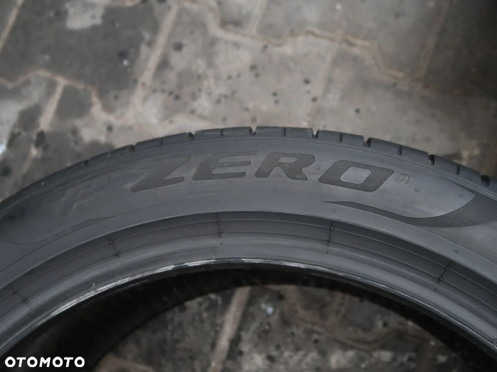 Opona Pirelli P Zero 275/40R20 - 4