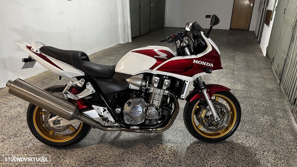 Honda CB - 2
