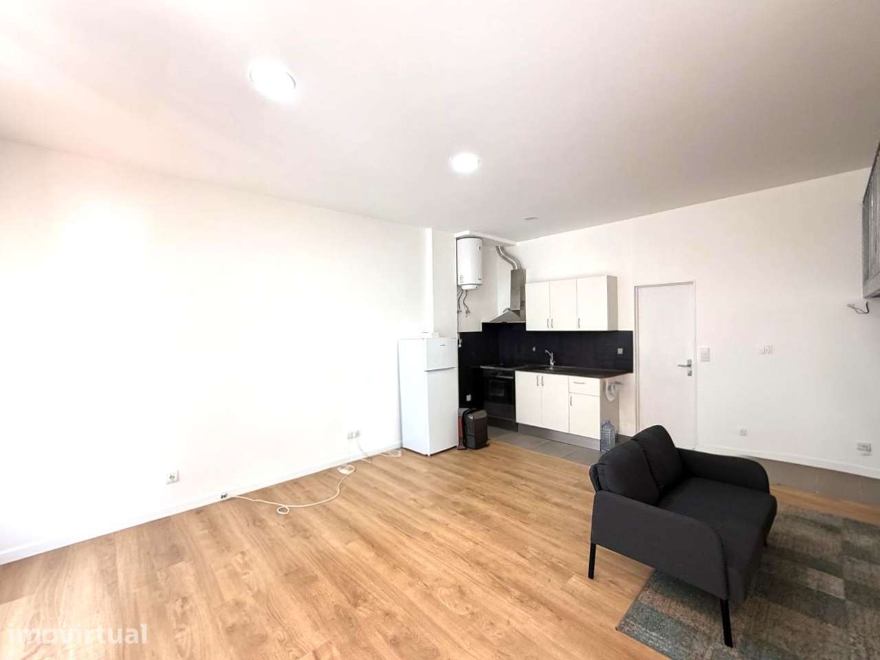 Apartamento T0 em Ovar | Zona Habitacional e Tranquila - Grande imagem: 2/11