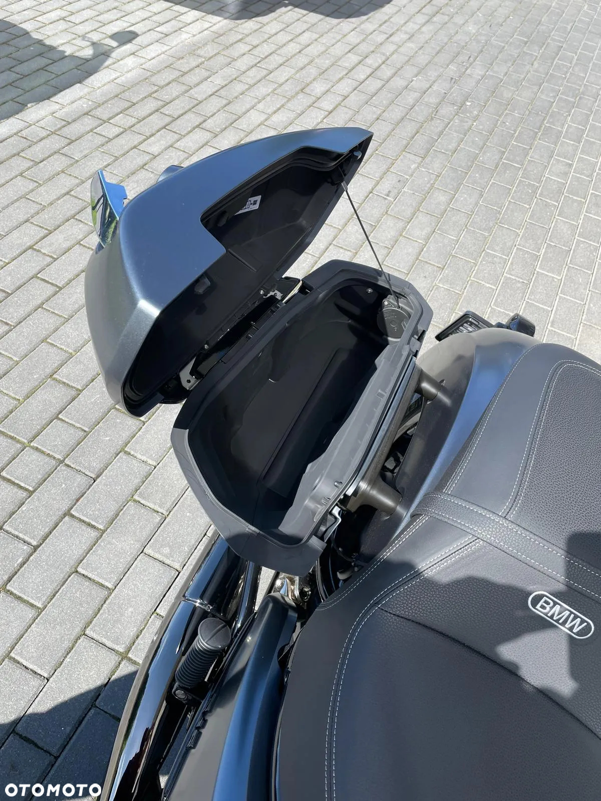 BMW R - 16