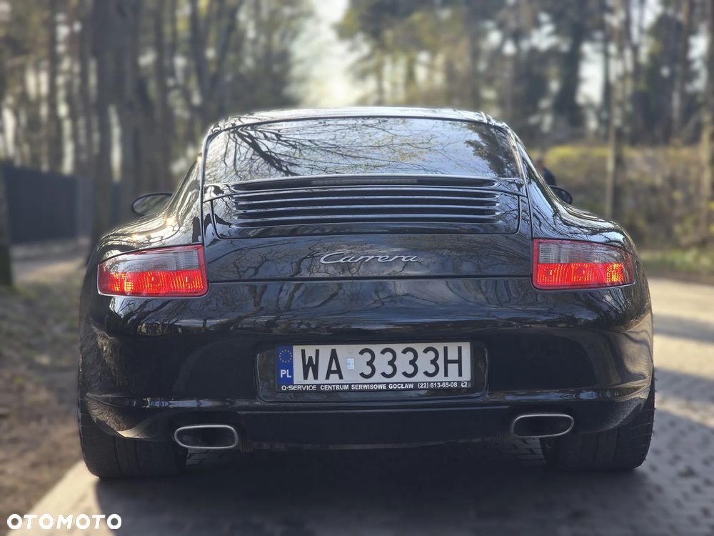Porsche 911 Carrera - 6