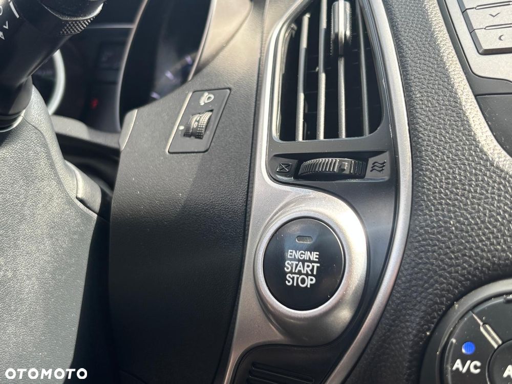 Hyundai ix35 2.0 4WD Automatik Premium - 30