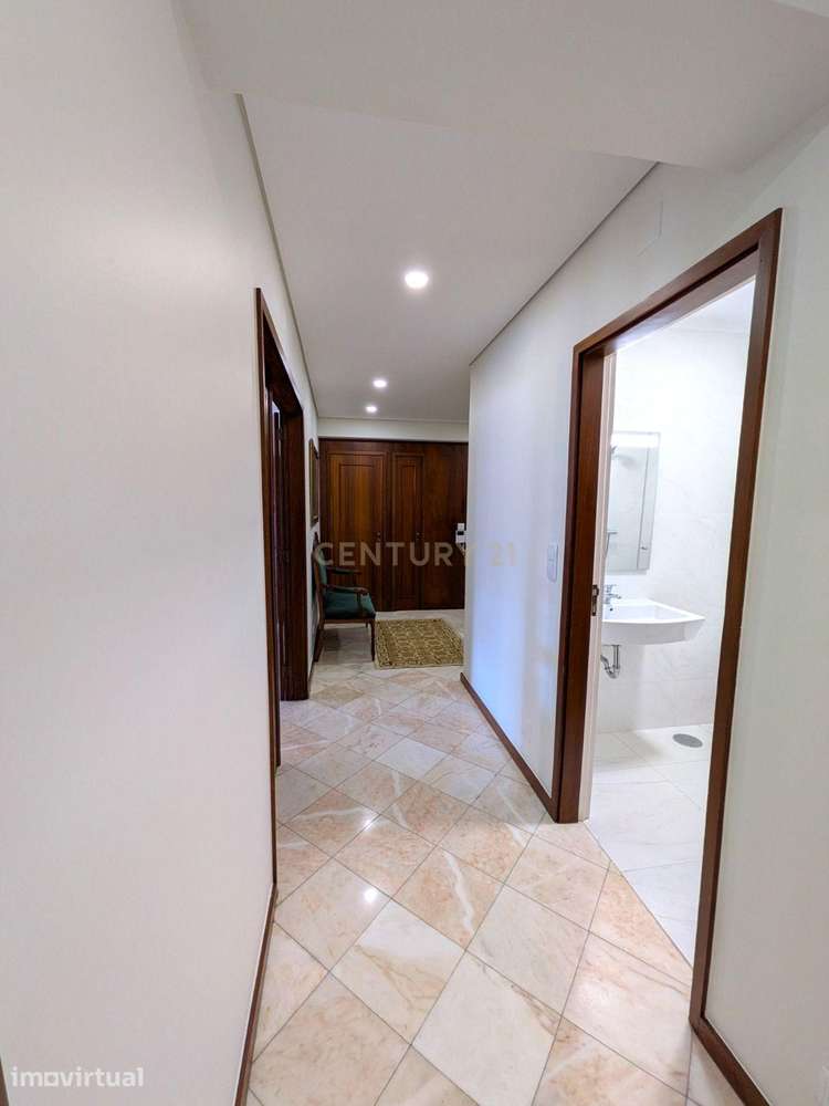 Apartamento T3 no Bonfim, Porto - Excelente Localização - Grande imagem: 5/18