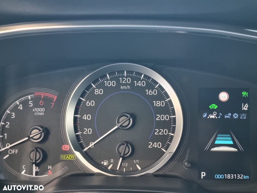 Toyota Corolla 1.8 HSD Dynamic - 17