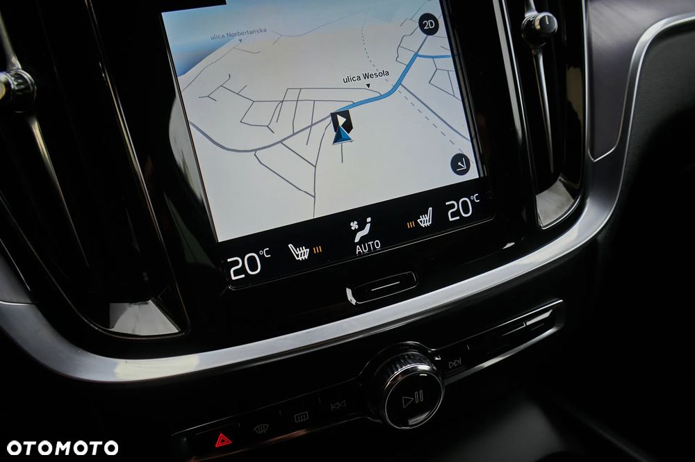 Volvo V60 D3 Momentum Pro - 40