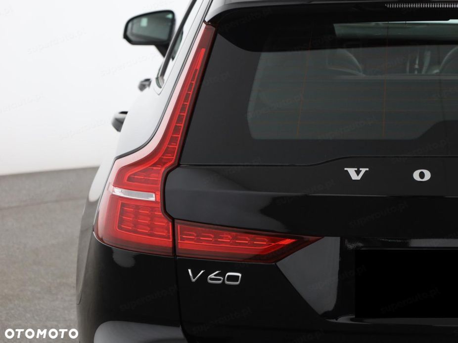 Volvo V60 B4 B Ultra Dark - 12