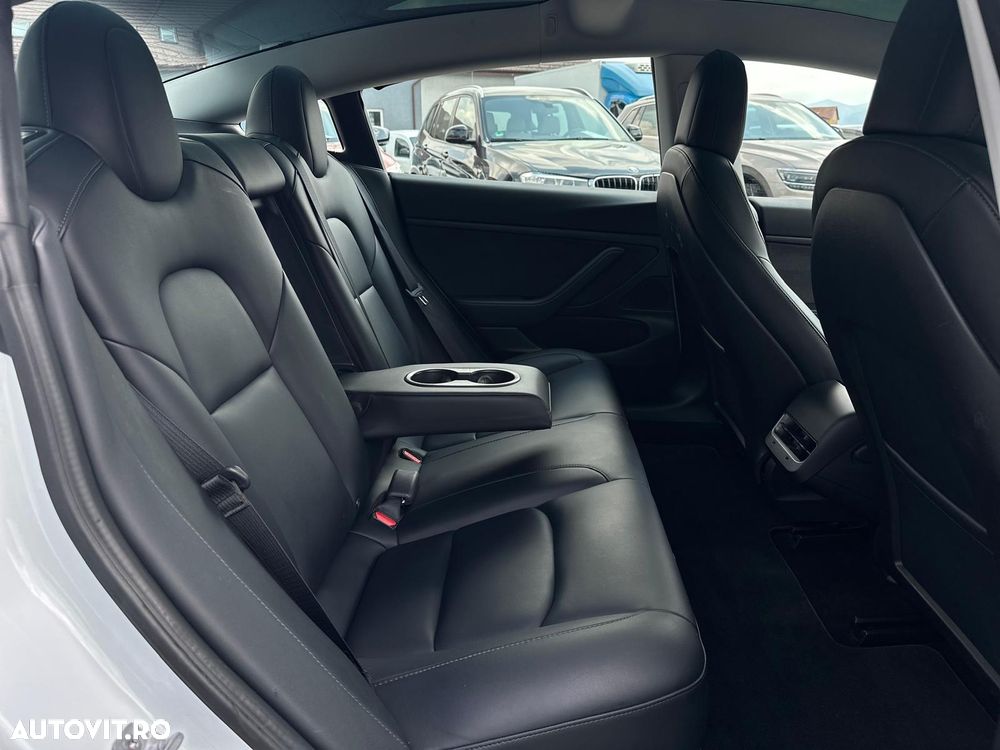 Tesla Model 3 Standard Reichweite Plus Hinterradantrieb - 25
