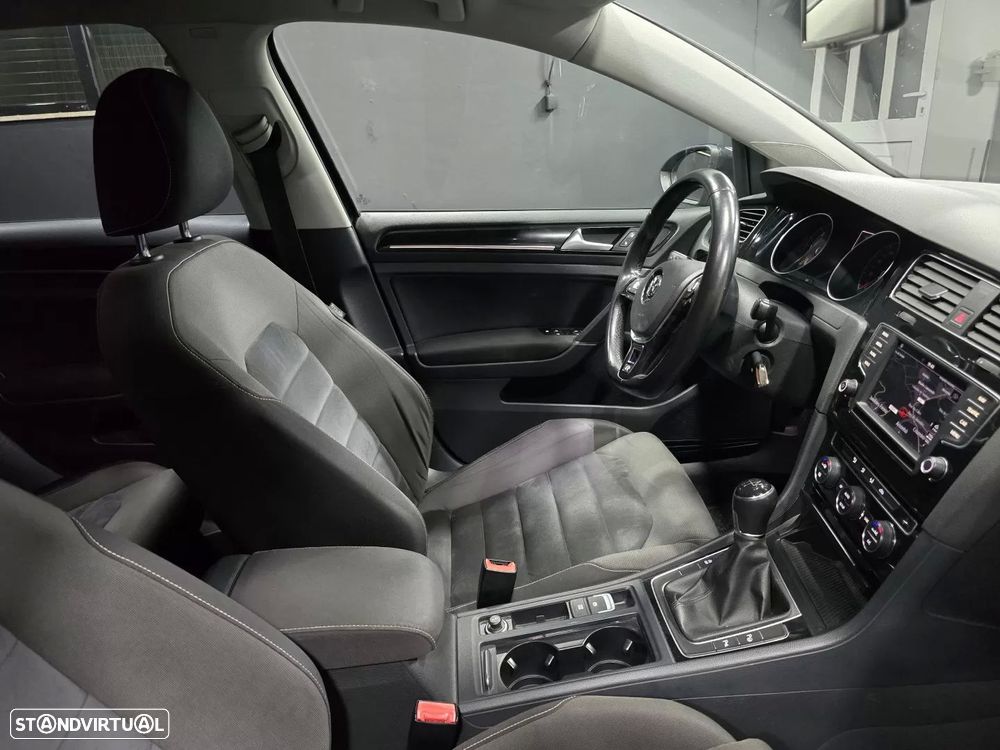 VW Golf 1.6 TDi BlueMotion Trendline - 10